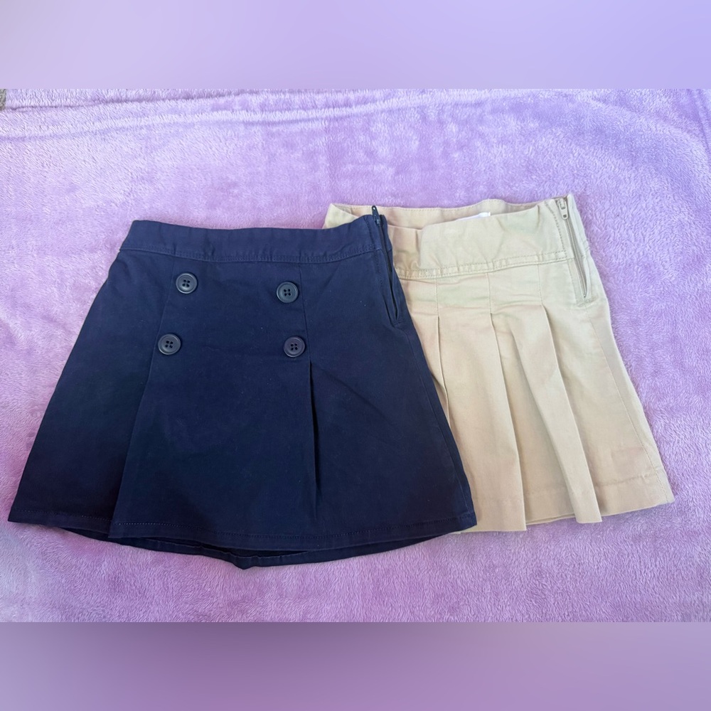The Children's Place Navy and Beige Skorts